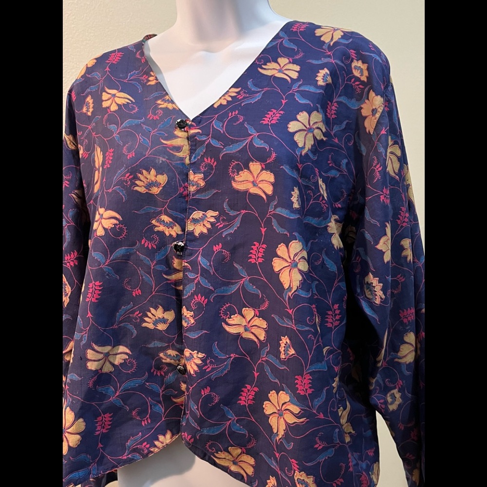Silk Reversible Jacket W/3 Tiny Button And Loop C… - image 3